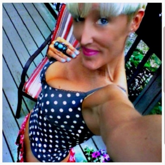 โญPosh Ambassadorโญ - Picture 6 of 16